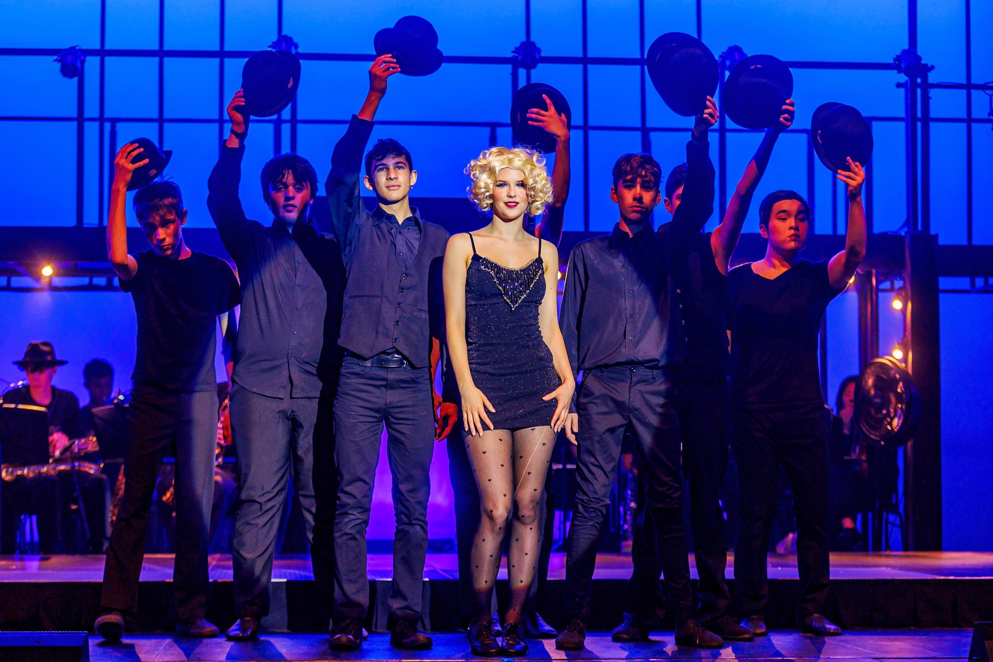 Cast of Chicago on stage